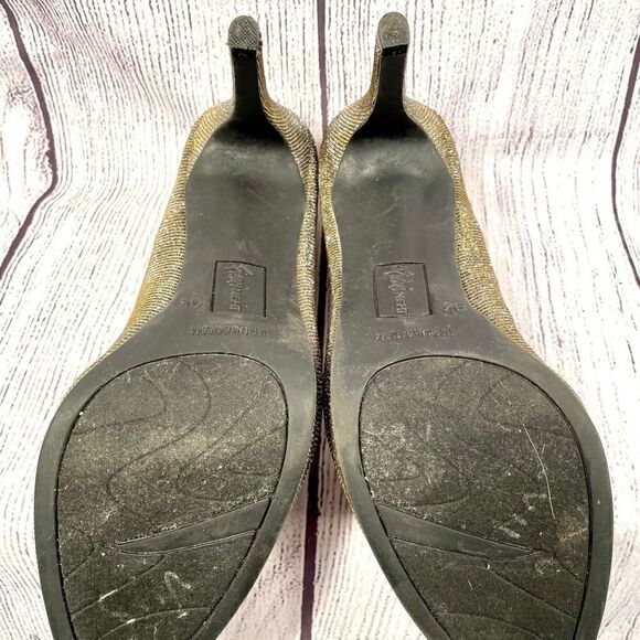 GOLD METALLIC PLATFORM SIZE 9.5 4.5” HEEL - Picture 5 of 5